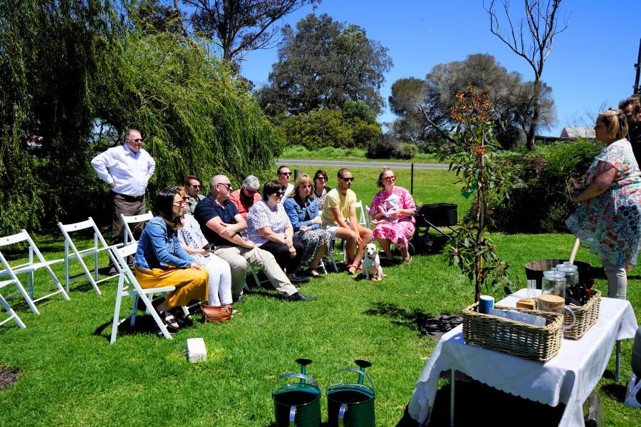 How much does a funeral service cost in Melbourne? Learn here