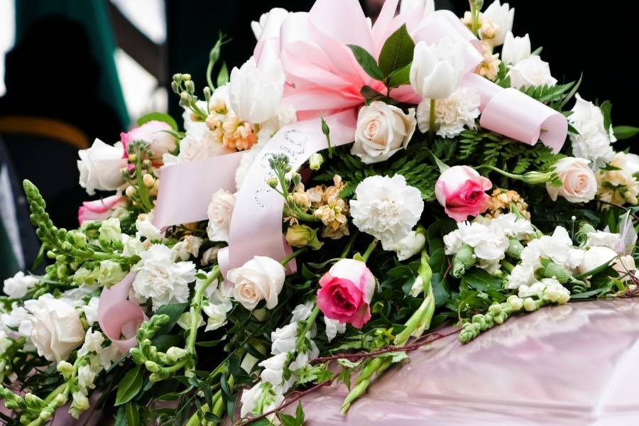 The cost of funeral flowers in Melbourne Australia