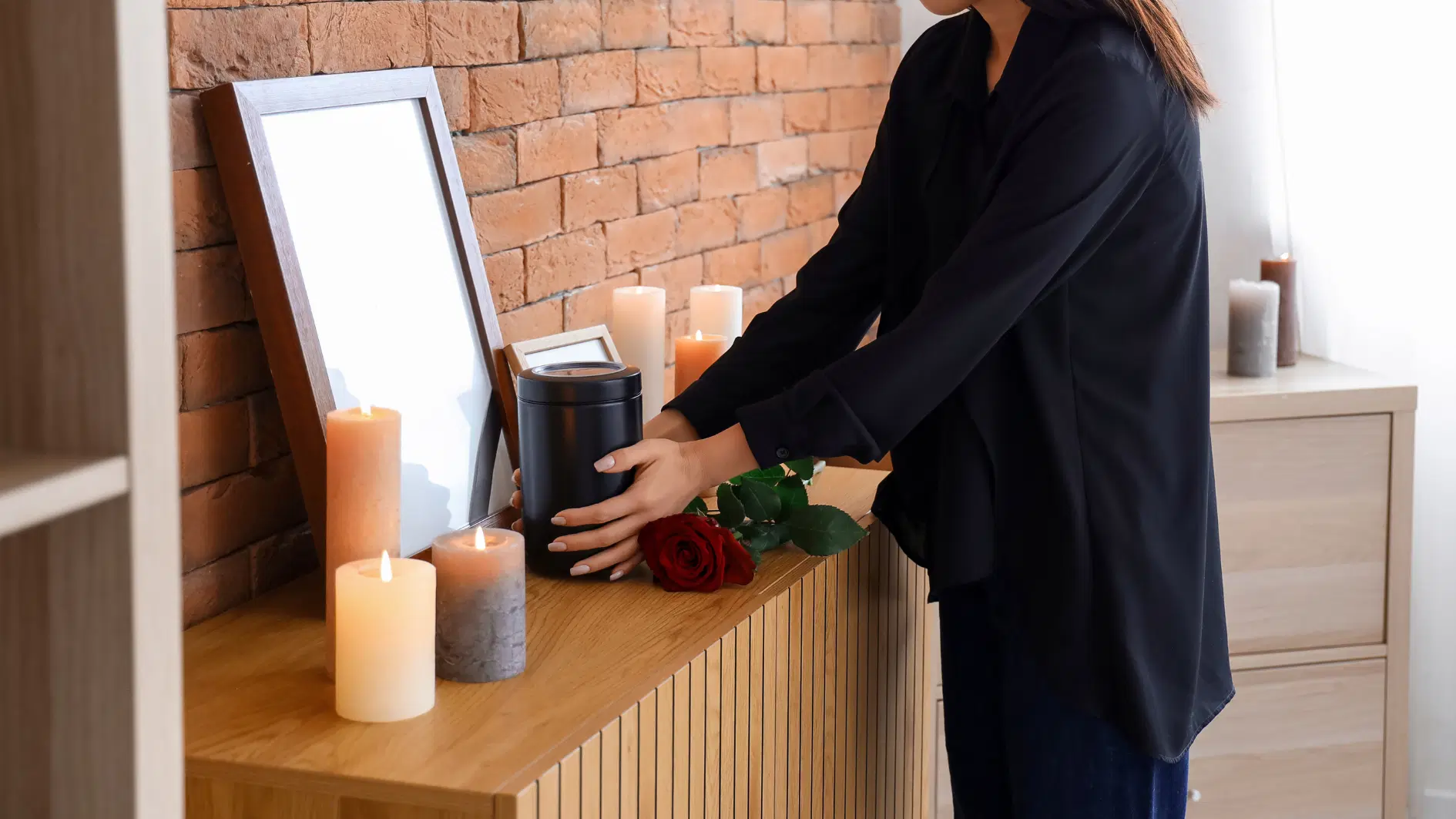 rules of keeping ashes at home